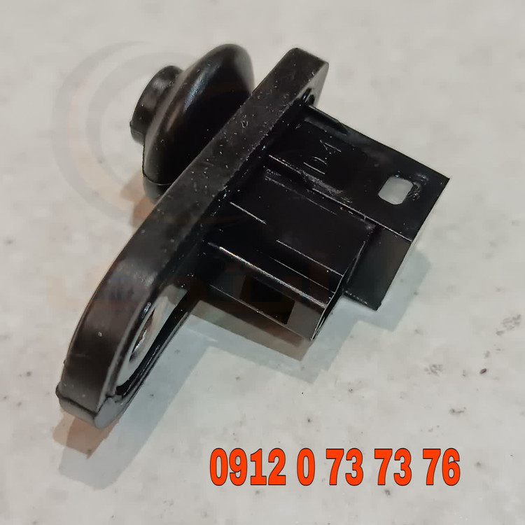 کلید لای درب سراتو 935601M500