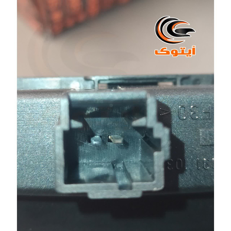 دستگیره درب بازکن صندوق عقب مگان زیتونی